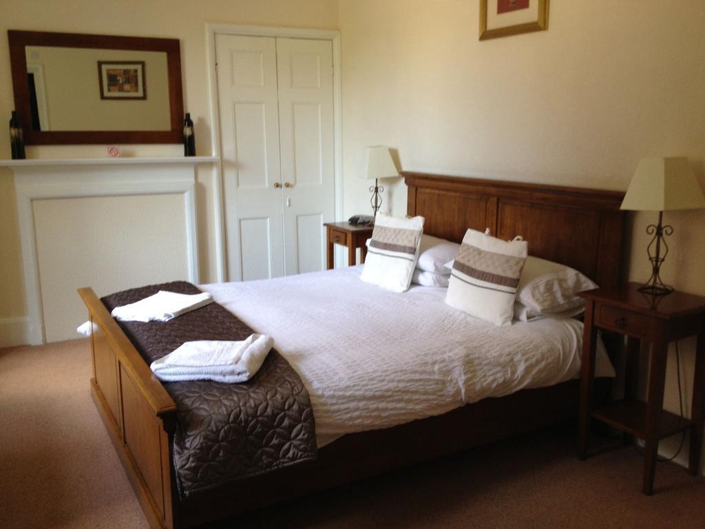 Clennell Hall Country House - Near Rothbury - Northumberland Room photo