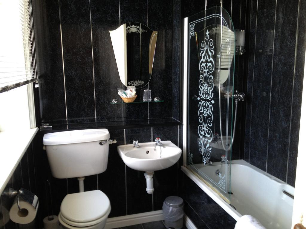 Clennell Hall Country House - Near Rothbury - Northumberland Room photo